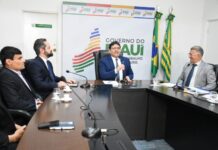Rafael Fonteles anuncia concursos com 160 vagas para docente e técnico da Uespi