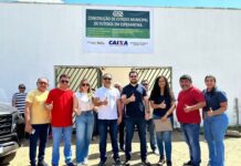 Deputado Evaldo Gomes e Secretária de Esportes Josiene Campelo fazem visita à construção de Estádio em Esperantina-PI