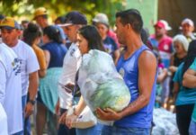 SAF entrega mais de 13 toneladas de alimentos e kits de irrigação em Pedro II