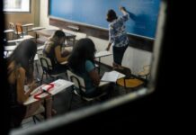 Para tentar evitar evasão escolar, governo federal cria poupança para alunos do ensino médio