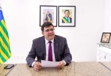 Governador sanciona lei que reajusta salário dos servidores públicos