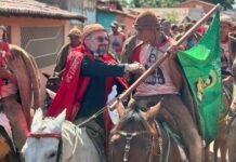 Tradicional cavalgada percorreu ruas de Luzilândia, neste domingo (08/12)